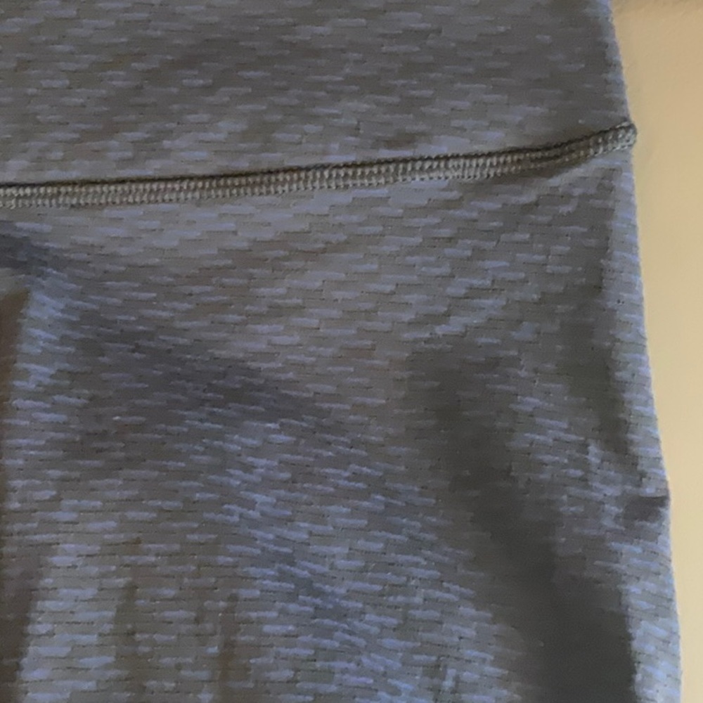 Lululemon blue black pattern tight - Picture 8 of 11